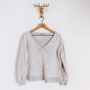 Everlane women's Gray V Neck Sweater Size Small